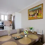 Lux Parque Santiago2 Americas First Line Apartamento *