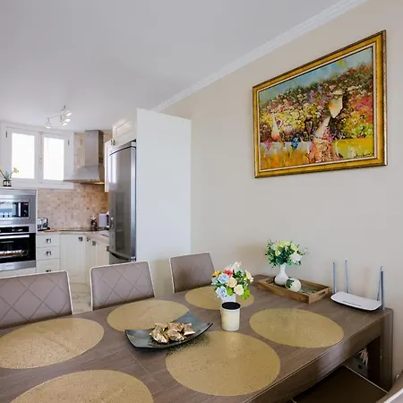 Lux Parque Santiago2 Americas First Line Διαμέρισμα *