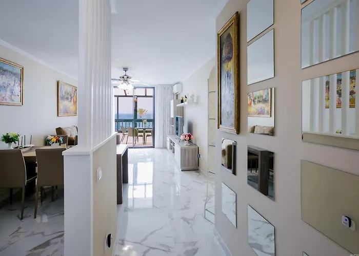 Lux Parque Santiago2 Americas First Line *