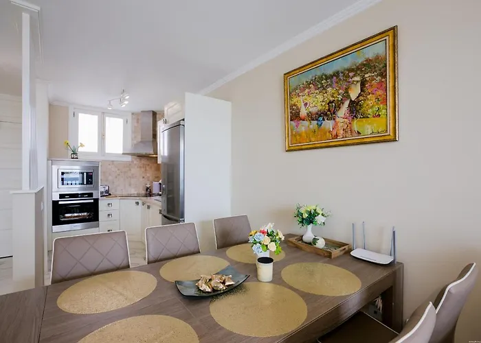 Lux Parque Santiago2 Americas First Line Apartamento *